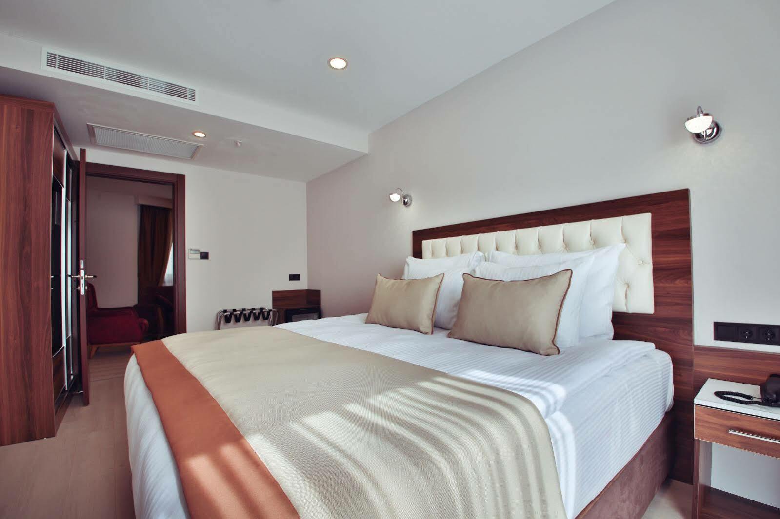Hotel Paris Prestige Izmir Bagian luar foto